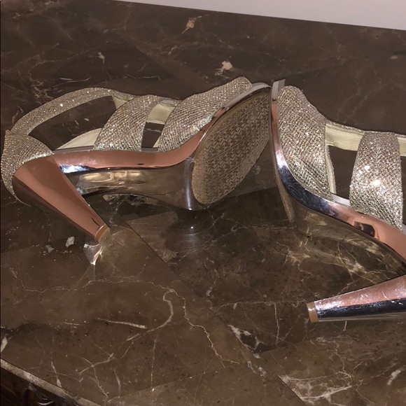 Michael Kors - Picture 4 of 4